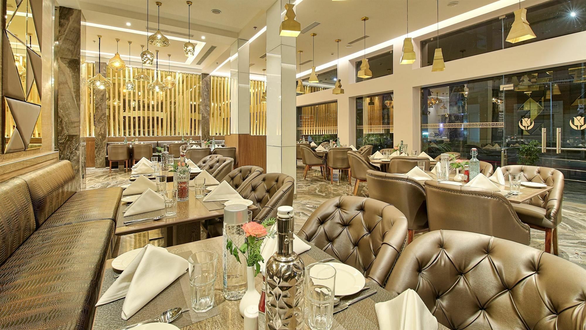 Golden Tulip Essential Jaipur Hotel Luaran gambar